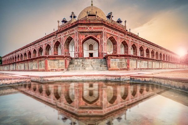 Delhi – Agra