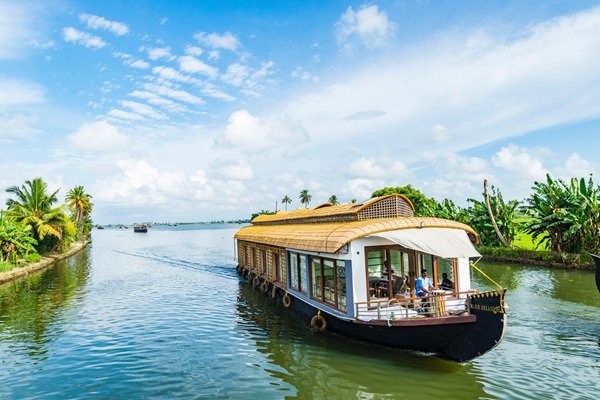Thekkady to Alleppey