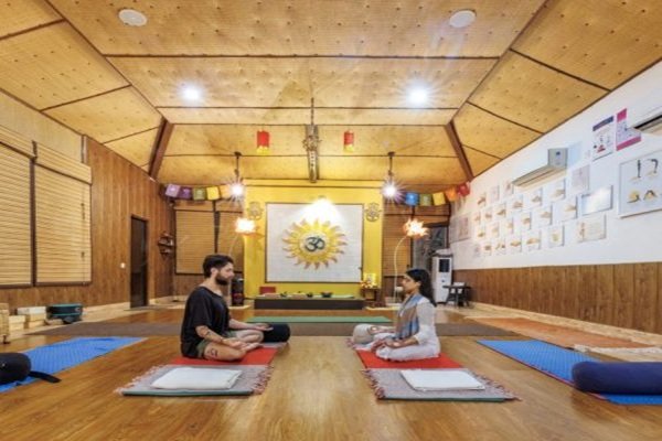 YOGA AYURVEDA WELLNESS